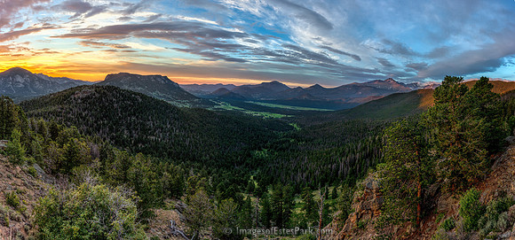ManyParksCurveSunrisePano